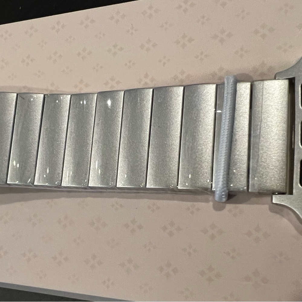 Wearlizer Two Tone Metal Band Compatible W Apple Series 11-1/SE/Ultra Starlight - Picture 11 of 12